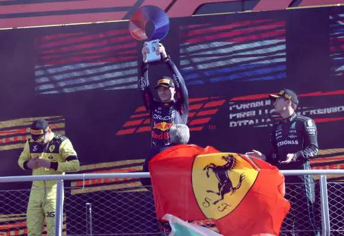 La legge di Max nel parco. Solita illusione Ferrari e la Red Bull se la beve