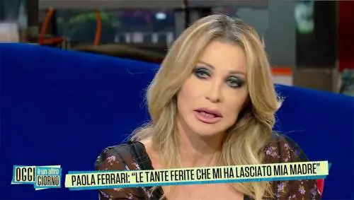 "Mia madre ha cercato di uccidermi più volte". La confessione choc di Paola Ferrari