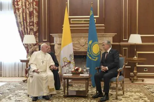 La missione di Francesco ad Astana: così è diventata capitale del mondo per due giorni