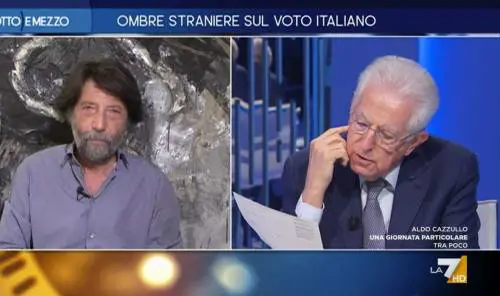 "Ha cambiato idea?". Monti provoca Cacciari: scoppia la bagarre