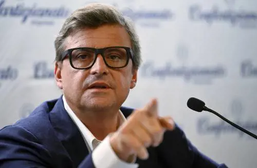 "Vergognati", "Strumentalizzi". Rissa Picierno-Calenda su Richetti