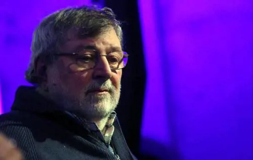 Anche Guccini nella schiera dei "vip contro Giorgia Meloni"