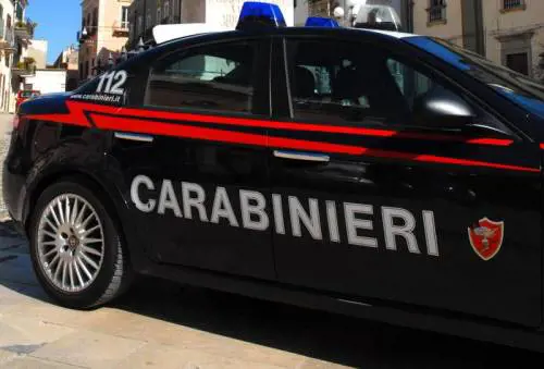 Una pattuglia dei carabinieri (foto di repertorio)