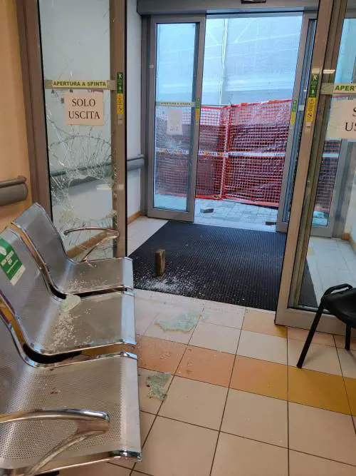 Il pronto soccorso dell'ospedale di Fidenza dopo la furia del cinquantenne moldavo