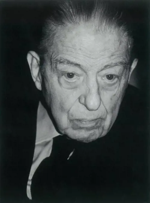 Enrico Cuccia nel 1985 (foto dell'Archivio storico Mediobanca "Vincenzo Maranghi")