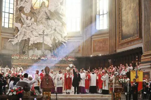 Miti e miracoli di Napoli: il sangue di san Gennaro nella fede