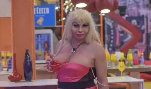 Elenoire Ferruzzi ha bestemmiato? Il video (fake) che ha creato il caso al Gf Vip