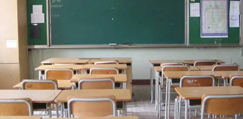 A Natale arrivano gli arretrati per i prof: a quanto ammontano gli assegni extra