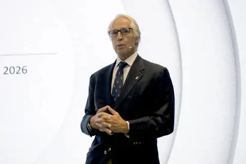 Il no di Malagò: "Abbattere San Siro? Siamo seri: lo stadio nel dossier Giochi"
