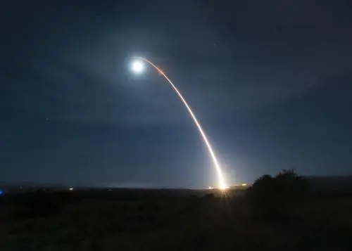 L'anomalia poi l'autodistruzione: mistero sul missile intercontinentale Usa