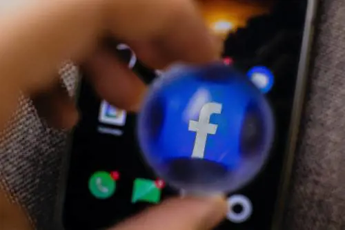 La METAmorfosi dei social