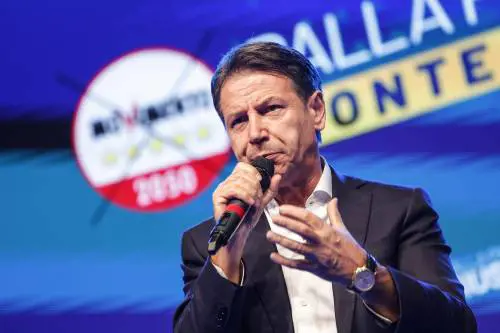 Boom 5S a Scampia, dove spopola il reddito