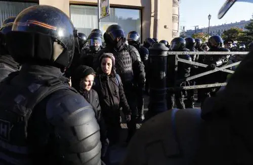 Il rapper suicida: "Non vado in guerra"