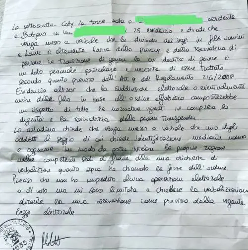 Polemica gender al seggio: "La divisione maschi e femmine lede i diritti dei trans"
