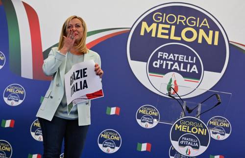 "Governeremo per tutti gli italiani". E il Cav si congratula con la Meloni