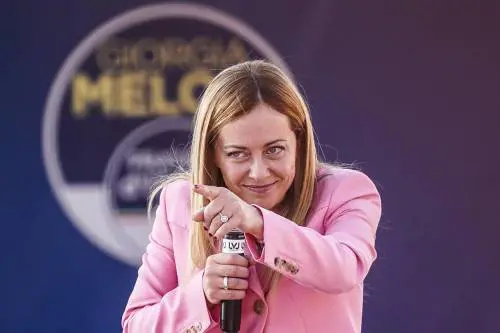 Diritti civili, tasse, migranti: ecco il "Meloni pensiero"