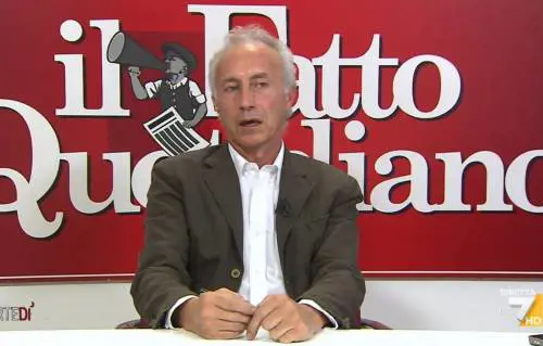 "Riciclati impresentabili". Travaglio all'attacco del centrodestra