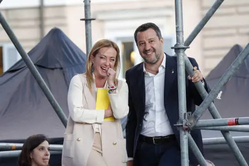 "Unità di intenti". Faccia a faccia Meloni-Salvini: "Ora serve responsabilità"