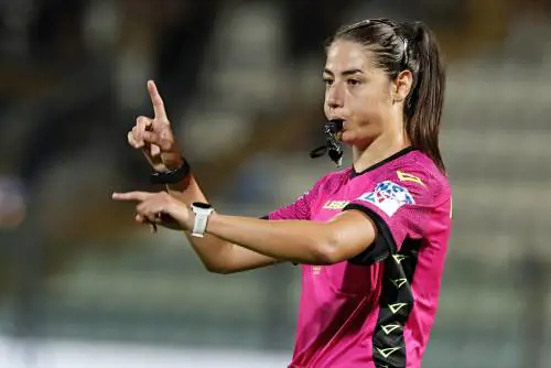 Su Sassuolo-Salernitana splenderà il Sole del primo fischietto donna