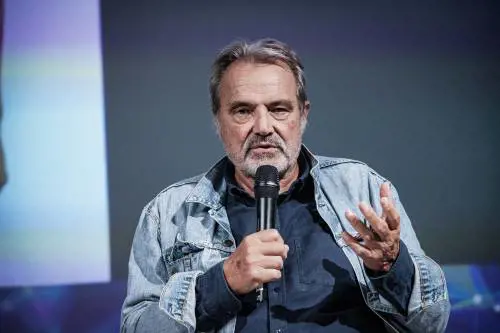 Oliviero Toscani: un uomo chiamato insulto