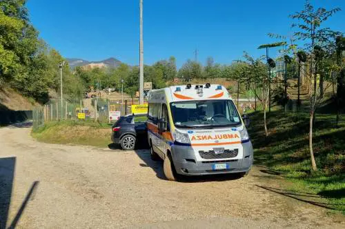 Cade durante una gara di motocross e muore a soli 16 anni