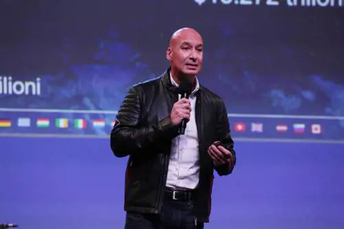 Dallo spazio all'Ironman. "Le mie sfide in solitaria"