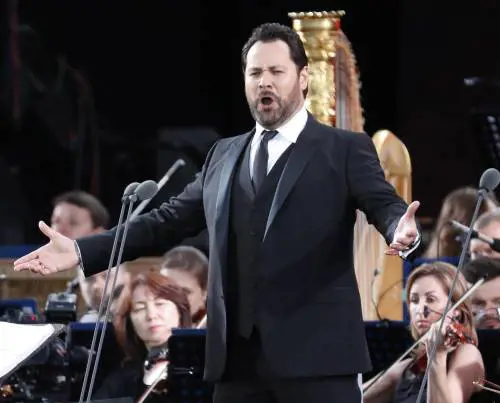 "Alla Scala sarò lo zar Boris e sul palco canterò in russo"