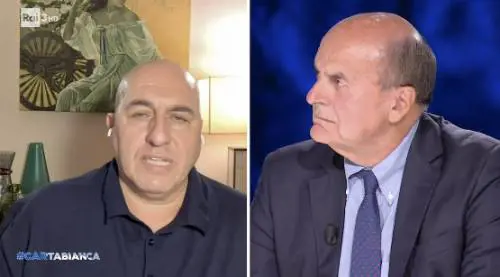 "Il 25 aprile....", "No, ecco cosa farà". Crosetto zittisce Bersani in tv
