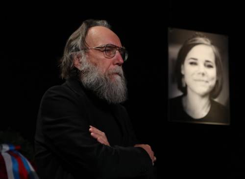 Dugin "chiede la testa" di Putin. Ma il post scompare