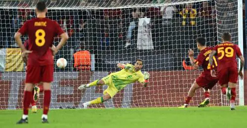 Europa League, Roma ko, la Lazio fa 0-0. La Fiorentina vince in Conference
