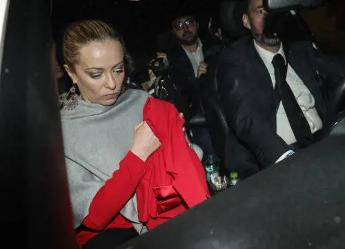 "Vigileremo". La Francia ci ricasca, Meloni: "Inaccettabile ingerenza"