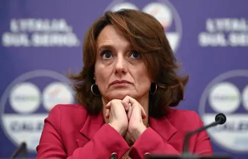 "Ho avvisato Renzi". Bonetti lascia Italia Viva e prepara un ticket con Calenda