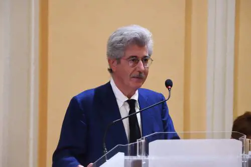 Solinas spiega come solcare gli oceani dell'esistenza
