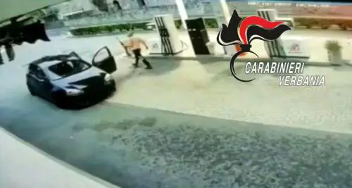Auto speronate, minacce col fucile, folle fuga: terrore sulla statale