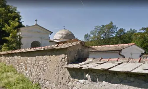 Salma smarrita al cimitero, la famiglia del defunto denuncia il Comune