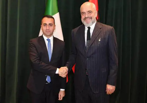 Il premier albanese rivela: "Con Di Maio facemmo contrabbando di vaccini"