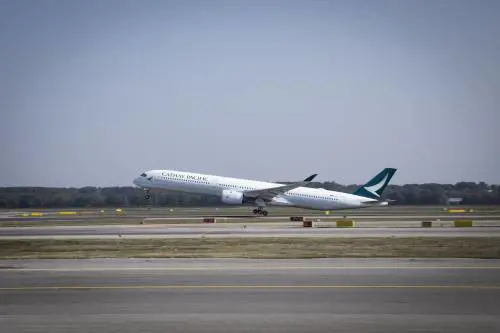 Cathay Pacific, il ritorno: da Malpensa volo diretto per Hong Kong
