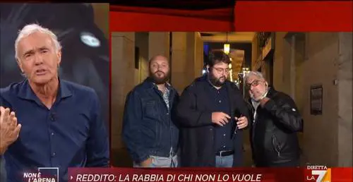 "Lavorare per 1.800 euro? No, preferisco il reddito". E Giletti sbotta in diretta