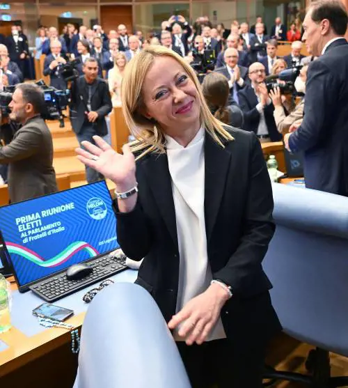 Meloni suona la carica agli eletti: "Cosa dovete fare quando entrate in Parlamento"