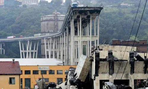 Un camion carico di hashish nel crollo del Ponte Morandi: "La 'ndragheta tentò il recupero"