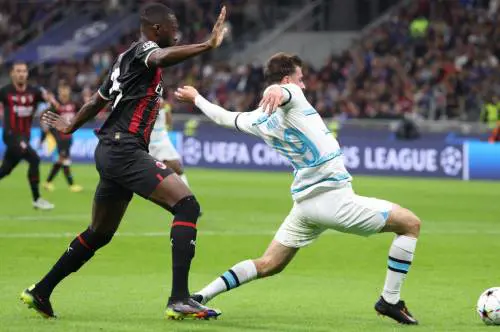 Il Milan perde 2-0 contro il Chelsea. Tomori espulso, rossoneri furiosi