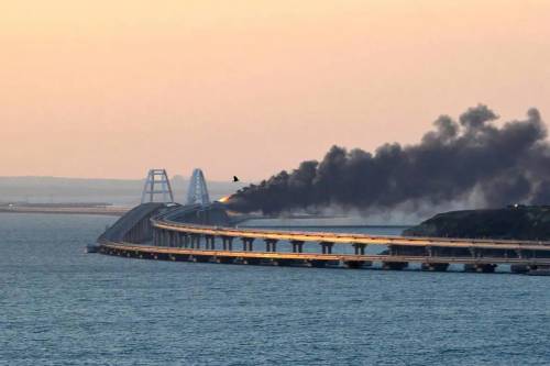 L'altra verità su Kerch: "Fatta esplodere l'auto del giudice anti Cremlino"