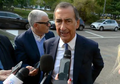 Cgil contro Sala: "Non ascolta, è sordo alla città. Ma non può pensare di fare tutto da solo"