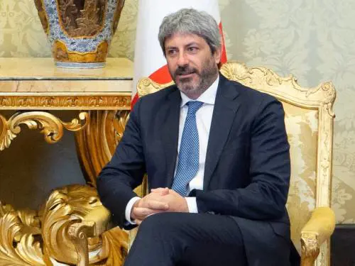 Altro che anti-casta: ecco l'ultimo favore di Fico ai deputati