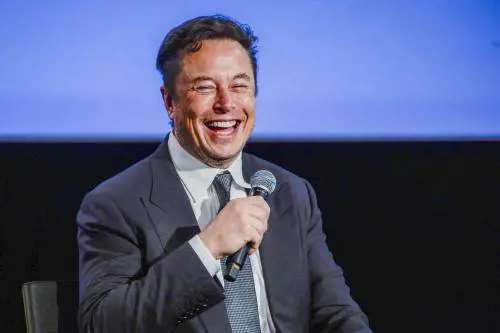 Le smanie sospette del leader digitale