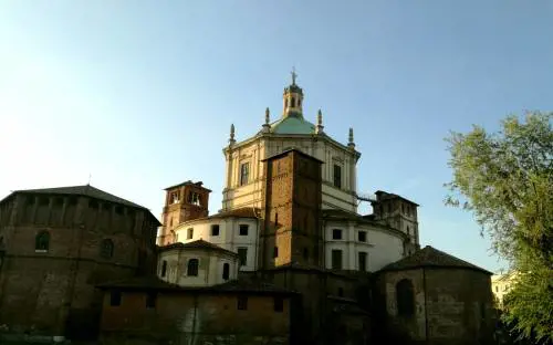 Milano e le streghe di piazza Vetra, storie e leggende