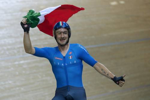 Altro trionfo per l'Italia ai Mondiali: Elia Viviani è oro nella gara a eliminazione