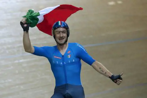 Altro trionfo per l'Italia ai Mondiali: Elia Viviani è oro nella gara a eliminazione