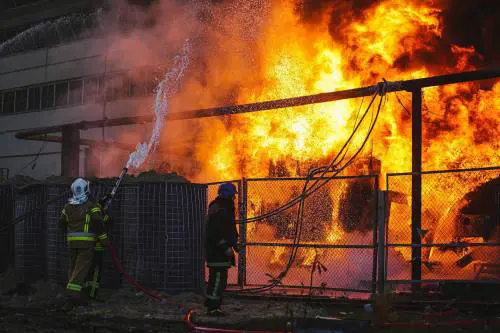 La doppia via di Mosca: terrore contro i civili e isolamento energetico