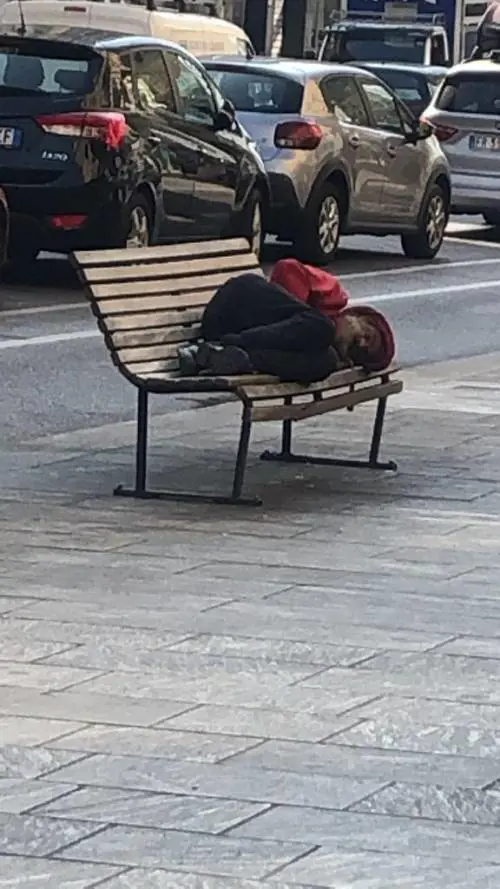 Degrado nel quartiere dello shopping milanese